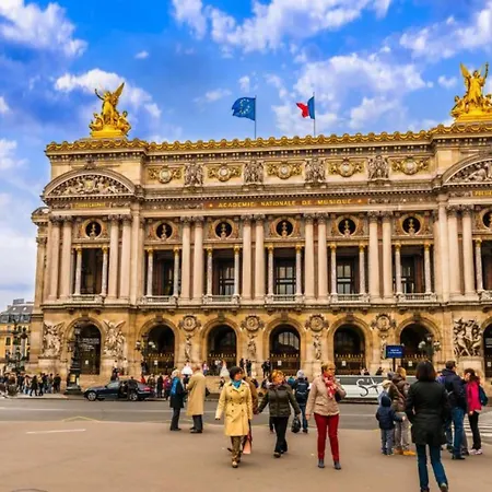 Apartment Opera Paris